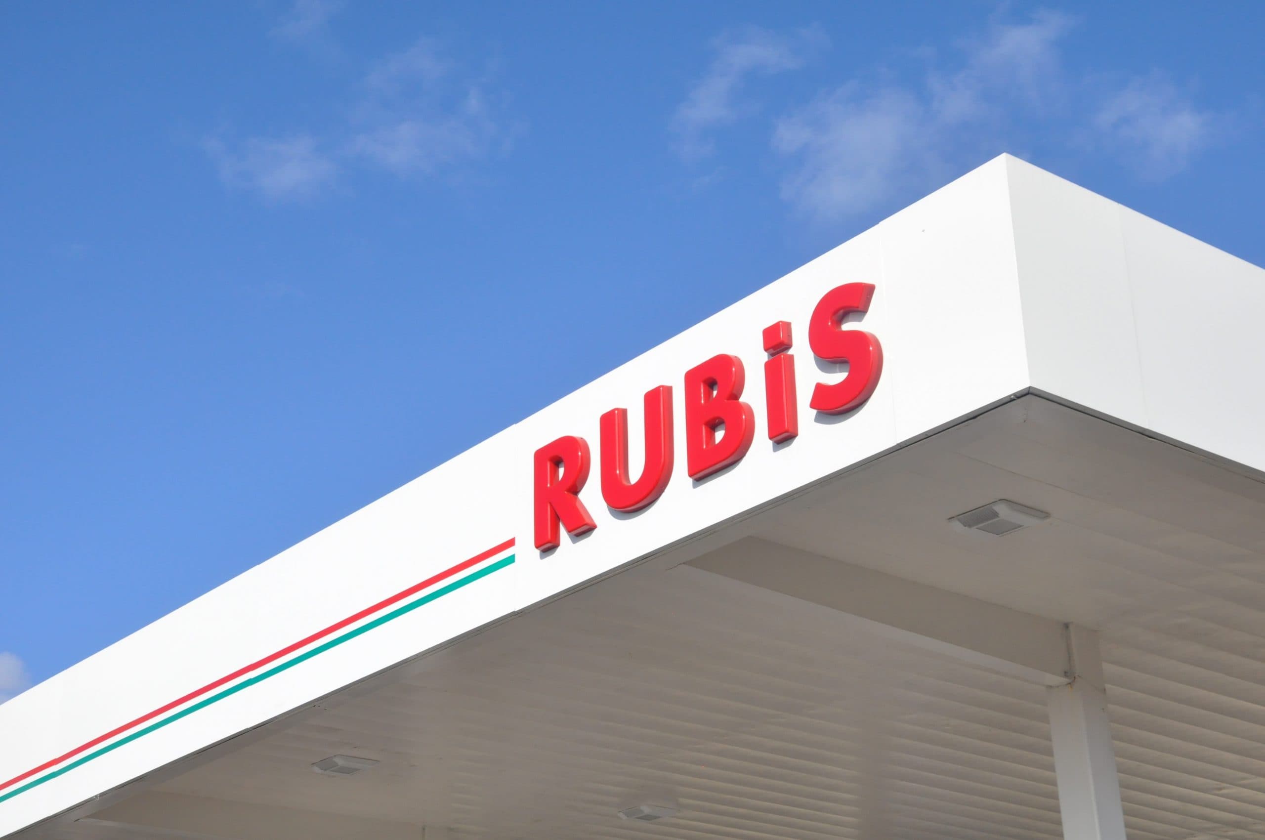 Rubis Commercial Landscaping